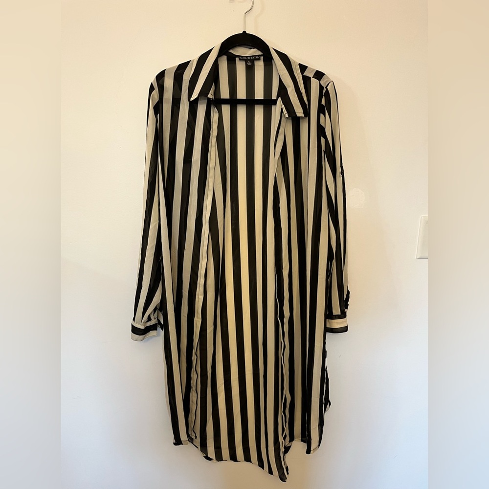 Black/White striped flowy cardigan